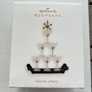NIB 2006 Hallmark Keepsake “Time for a Party” Handcrafted Christmas Ornament